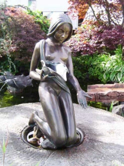 Bronzefigur Noèlle (Art.Nr. 88379) -Gartenwelt Angebote Store bronze noelle seitlich 1280x1280