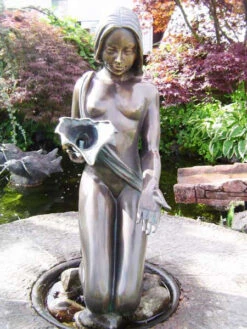 Bronzefigur Noèlle (Art.Nr. 88379) -Gartenwelt Angebote Store bronze noelle vorne 1280x1280