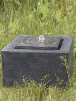 Brunnen Quader aus Polystone (Art.Nr. Gr111)